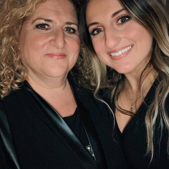 Meet your Posher, Connie - Picture 1 of 1